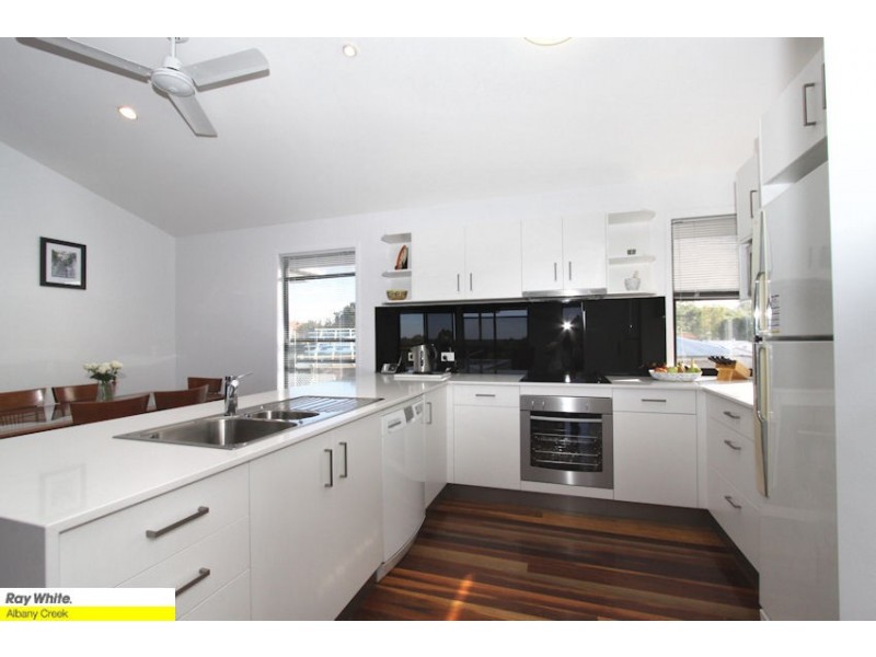 15 Bettina Ct, Eatons Hill QLD 4037