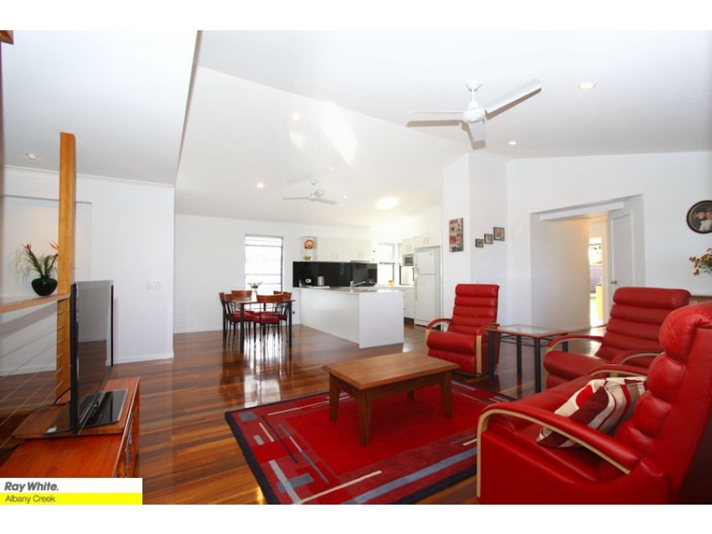 15 Bettina Ct, Eatons Hill QLD 4037