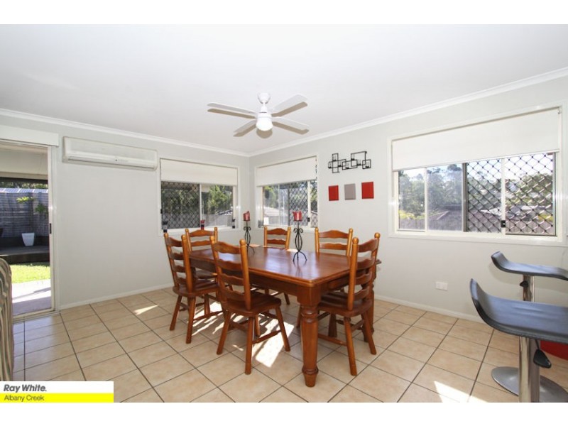 4 Duet Ct, Eatons Hill QLD 4037