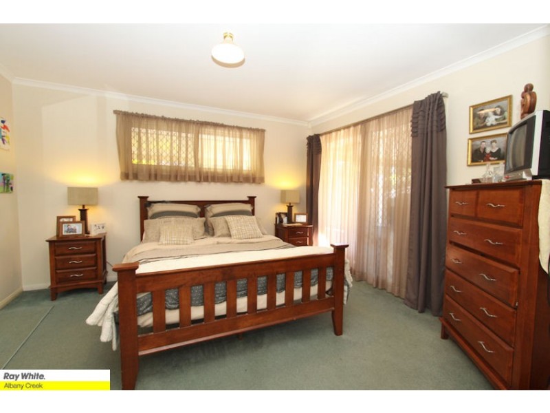 4 Duet Ct, Eatons Hill QLD 4037