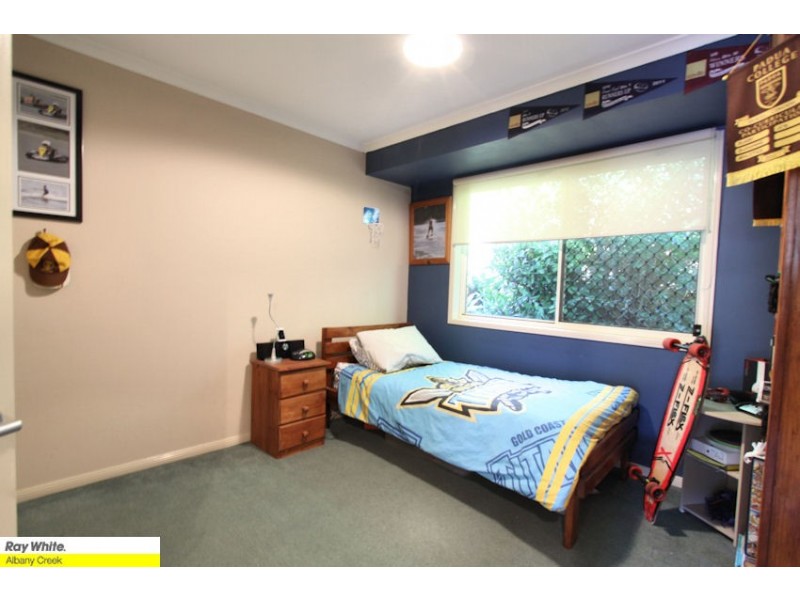 4 Duet Ct, Eatons Hill QLD 4037