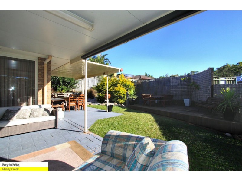 4 Duet Ct, Eatons Hill QLD 4037