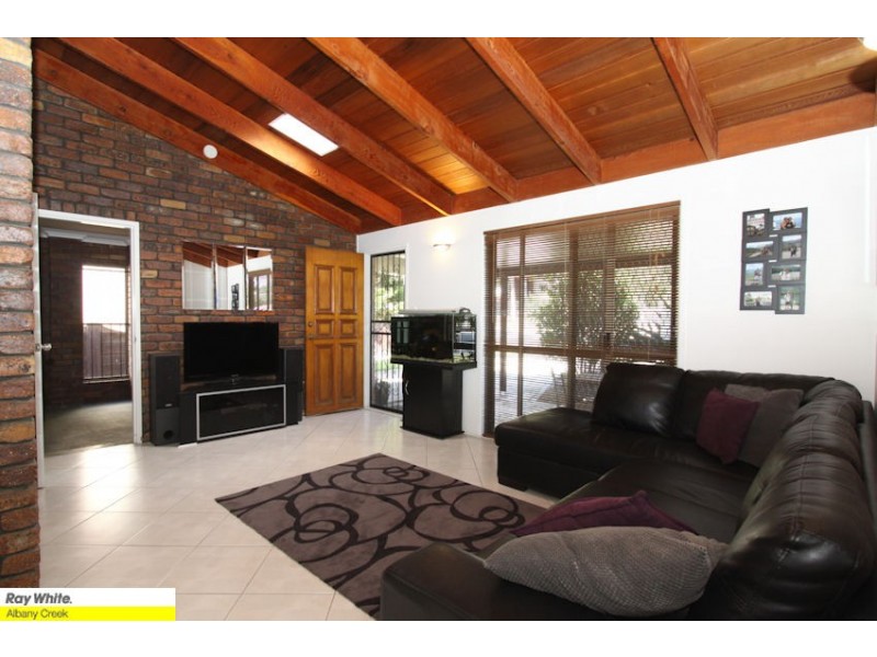 3 Biggs Ct, Albany Creek QLD 4035