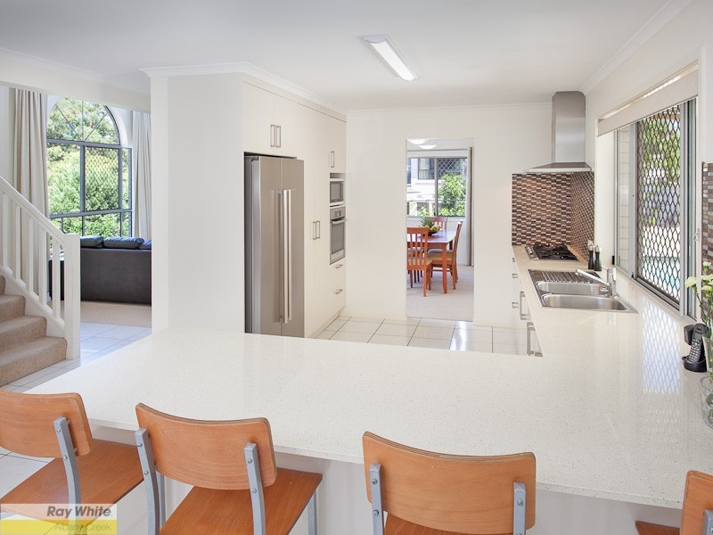 4 Stonebridge Place, Aspley QLD 4034