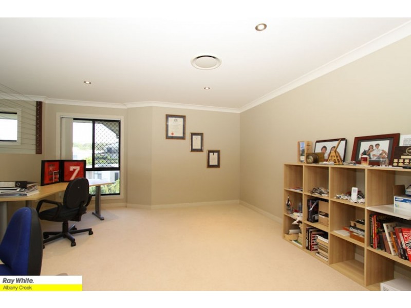 12 Jubilee Court, Eatons Hill QLD 4037