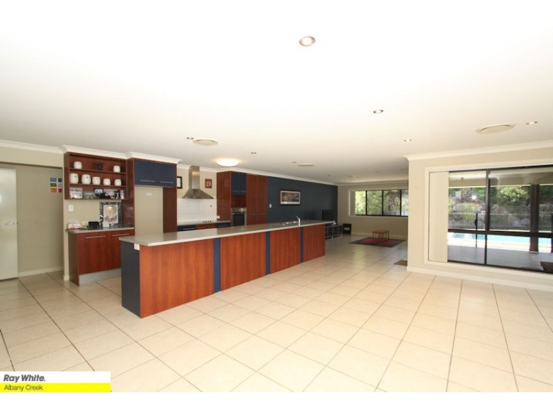 12 Jubilee Court, Eatons Hill QLD 4037