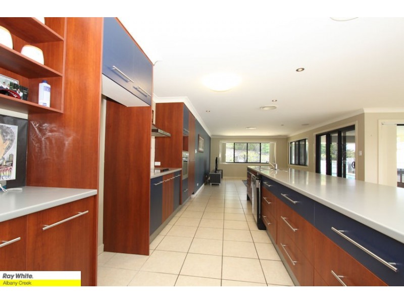 12 Jubilee Court, Eatons Hill QLD 4037