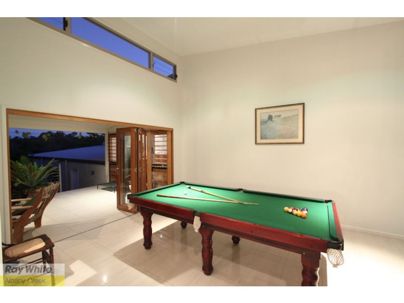 9 Maxwell Pl, Cashmere QLD 4500