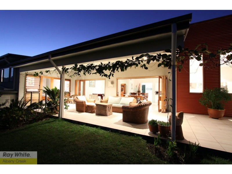 9 Maxwell Pl, Cashmere QLD 4500