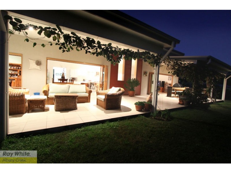 9 Maxwell Pl, Cashmere QLD 4500