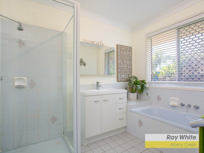 3 Dundas Ct, Albany Creek QLD 4035