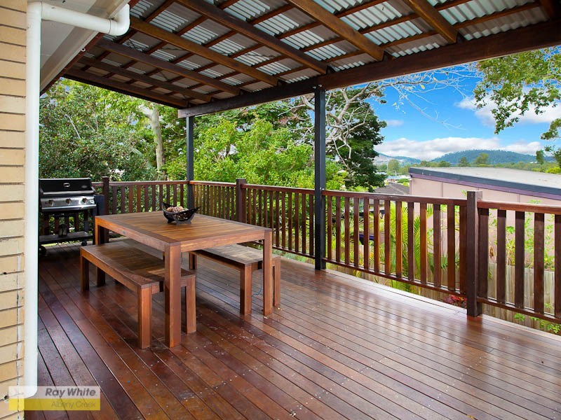 8 Pathara Cr, Ferny Hills QLD 4055