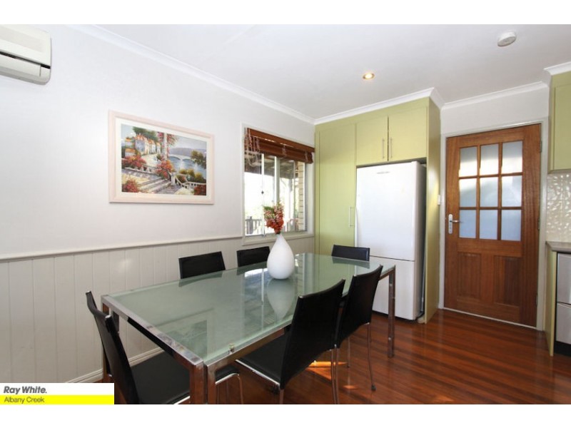 8 Pathara Cr, Ferny Hills QLD 4055