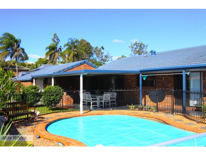 8 Challinor Drive, Albany Creek QLD 4035