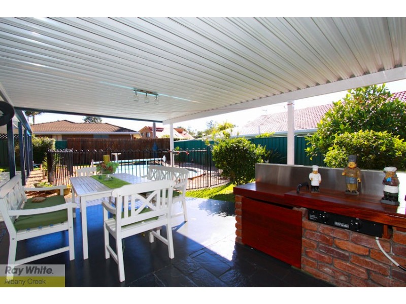 8 Challinor Drive, Albany Creek QLD 4035