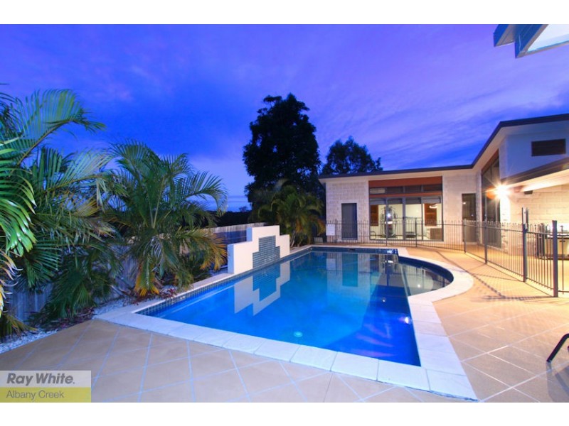 9 Grandis Ct, Cashmere QLD 4500