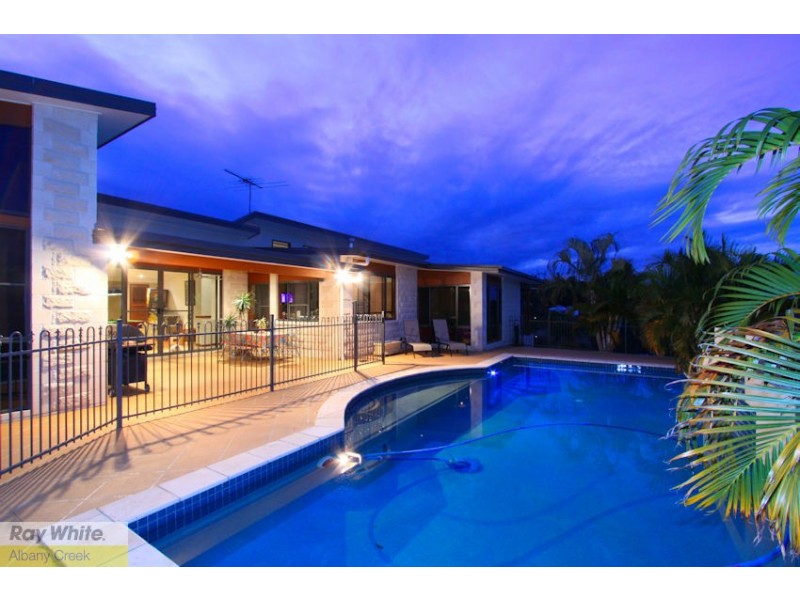 9 Grandis Ct, Cashmere QLD 4500