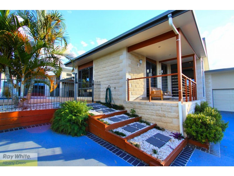 9 Grandis Ct, Cashmere QLD 4500