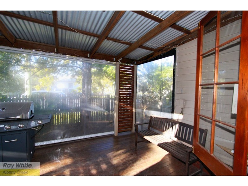 30 Albury St, Deagon QLD 4017