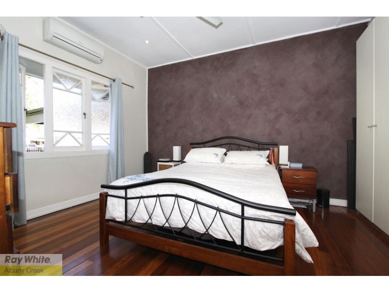 30 Albury St, Deagon QLD 4017