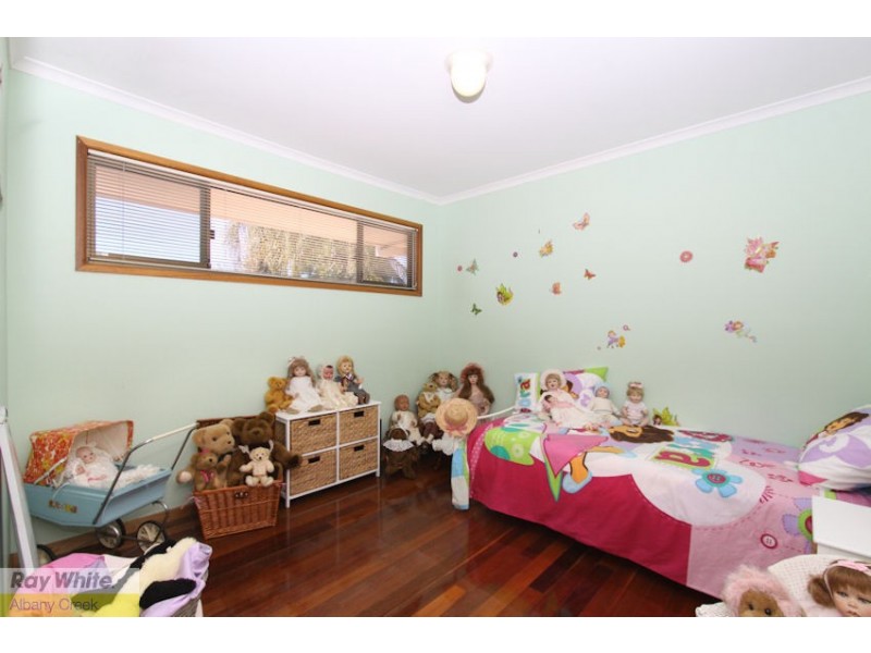 6 Pegasus Ave, Eatons Hill QLD 4037