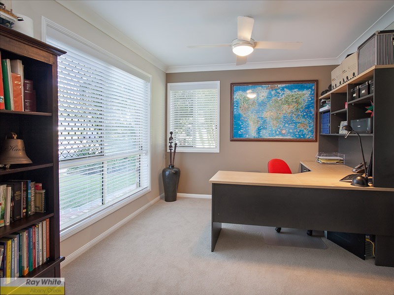 3 Muirfield Ct, Albany Creek QLD 4035