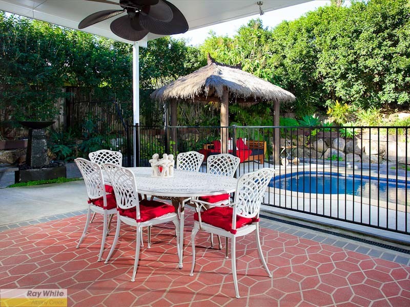 3 Muirfield Ct, Albany Creek QLD 4035