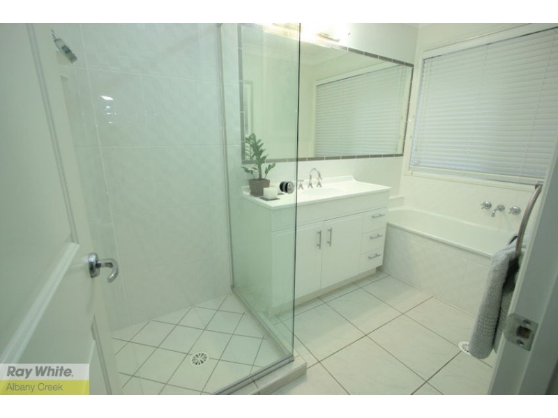 5 Eddy Ct, Eatons Hill QLD 4037