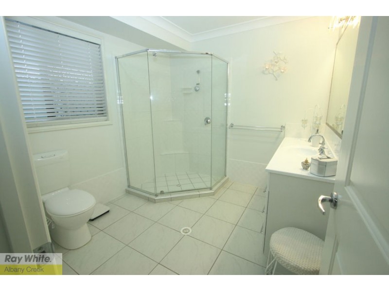 5 Eddy Ct, Eatons Hill QLD 4037