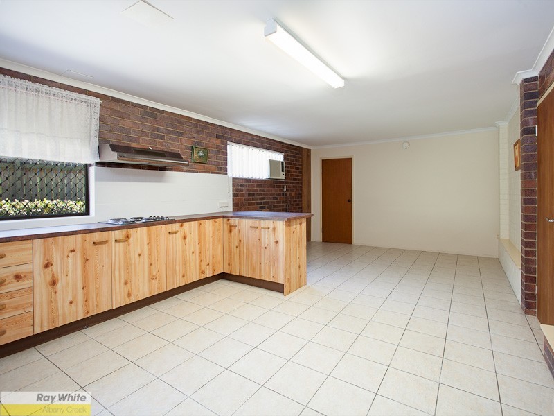 9 Janus Ct, Eatons Hill QLD 4037