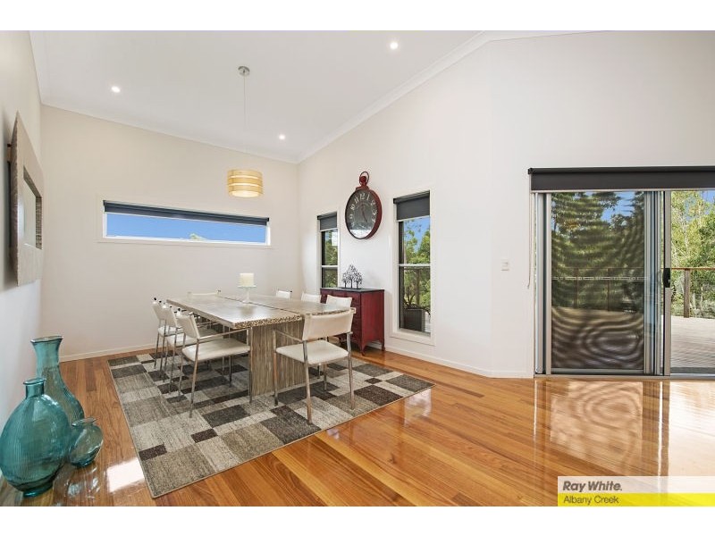 7 Amorosa Court, Eatons Hill QLD 4037