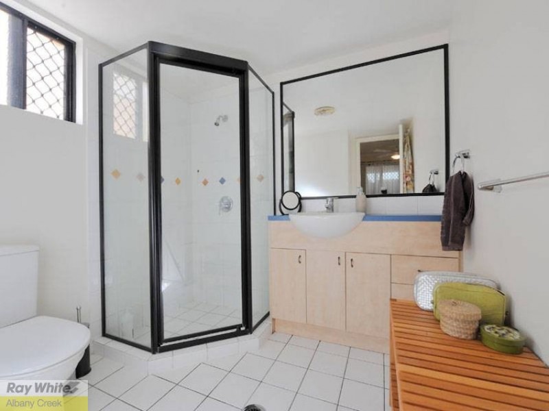 8/24 Grosvenor St, Balmoral QLD 4171