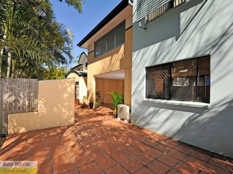 8/24 Grosvenor St, Balmoral QLD 4171