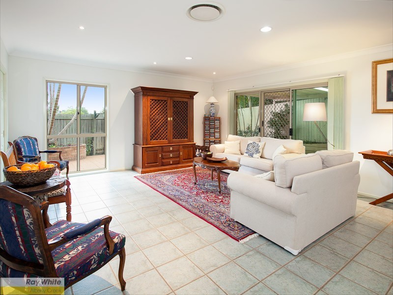 11 Felicia Place, Eatons Hill QLD 4037