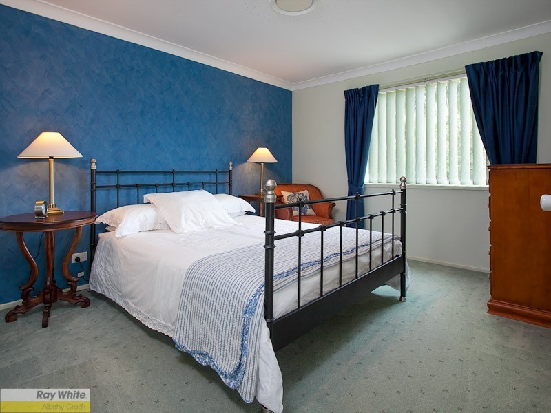 11 Felicia Place, Eatons Hill QLD 4037