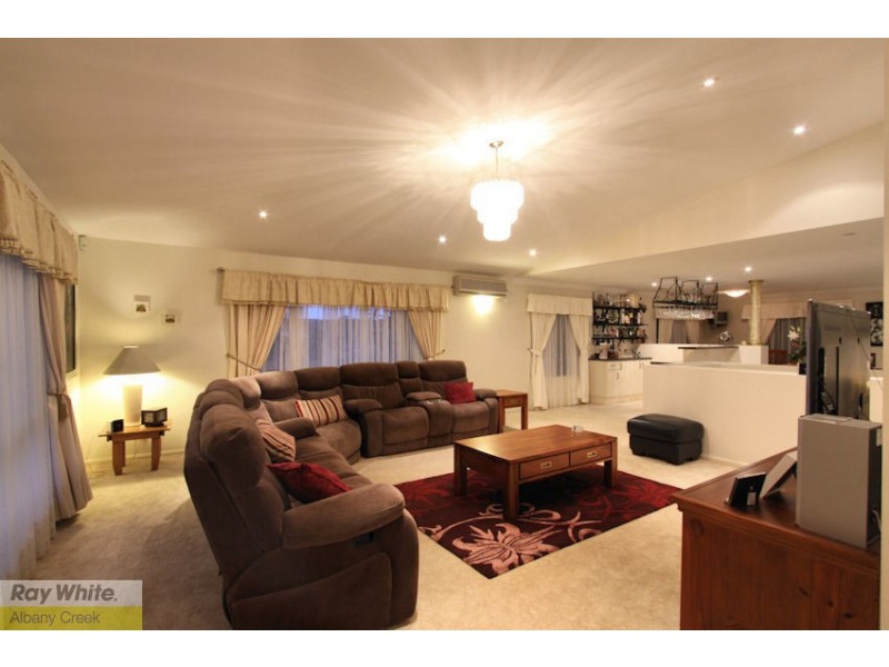 6 Mitchelson Close, Albany Creek QLD 4035