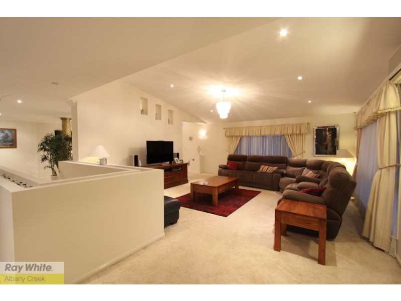 6 Mitchelson Close, Albany Creek QLD 4035