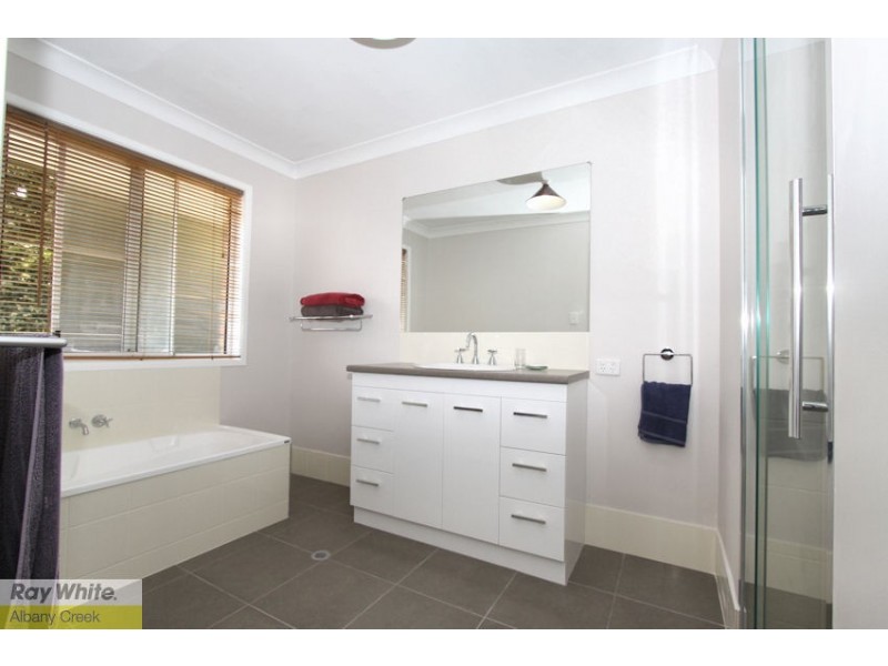 12 Kennedy Place, Albany Creek QLD 4035