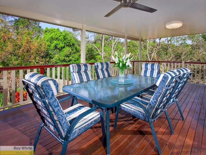 15 Bauple Street, Albany Creek QLD 4035