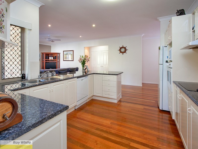 15 Bauple Street, Albany Creek QLD 4035