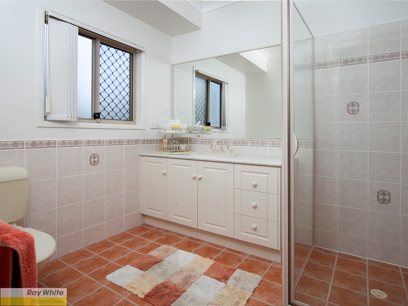 15 Bauple Street, Albany Creek QLD 4035