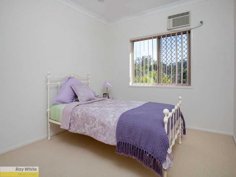 15 Bauple Street, Albany Creek QLD 4035