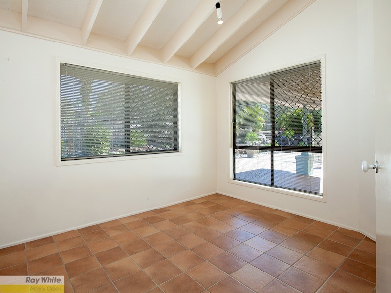 16 The Boulevard, Albany Creek QLD 4035