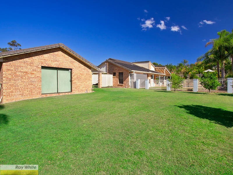 16 The Boulevard, Albany Creek QLD 4035