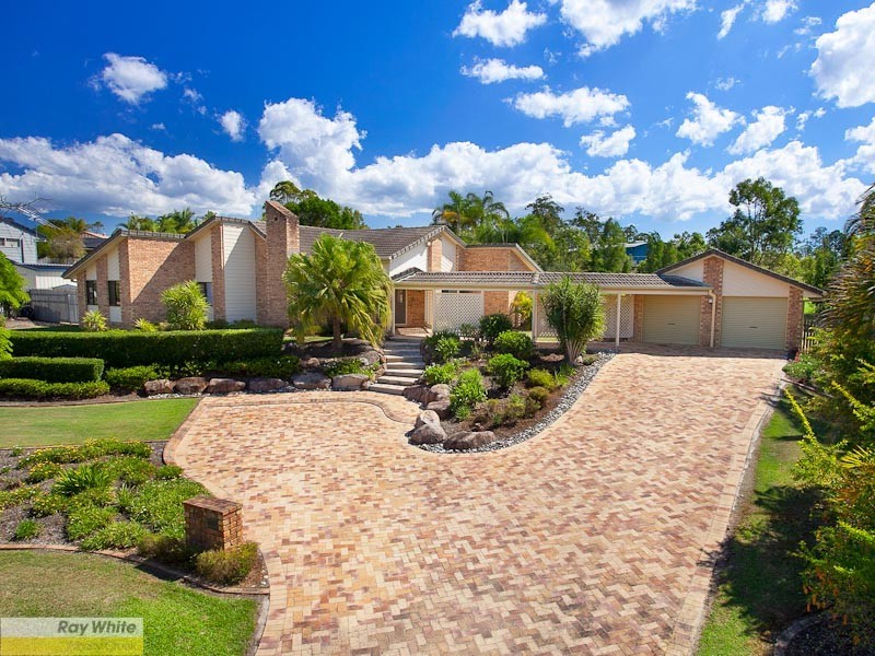 16 The Boulevard, Albany Creek QLD 4035