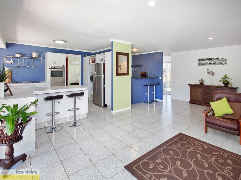 16 Eucalyptus Place, Albany Creek QLD 4035