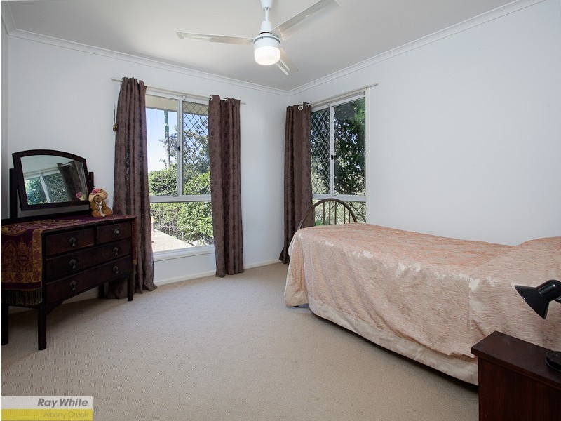 16 Eucalyptus Place, Albany Creek QLD 4035