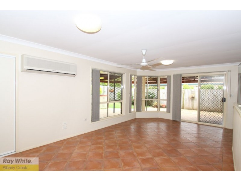 10 Tiffany Ct, Eatons Hill QLD 4037