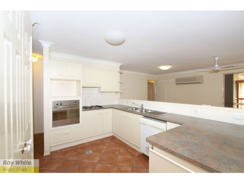 10 Tiffany Ct, Eatons Hill QLD 4037