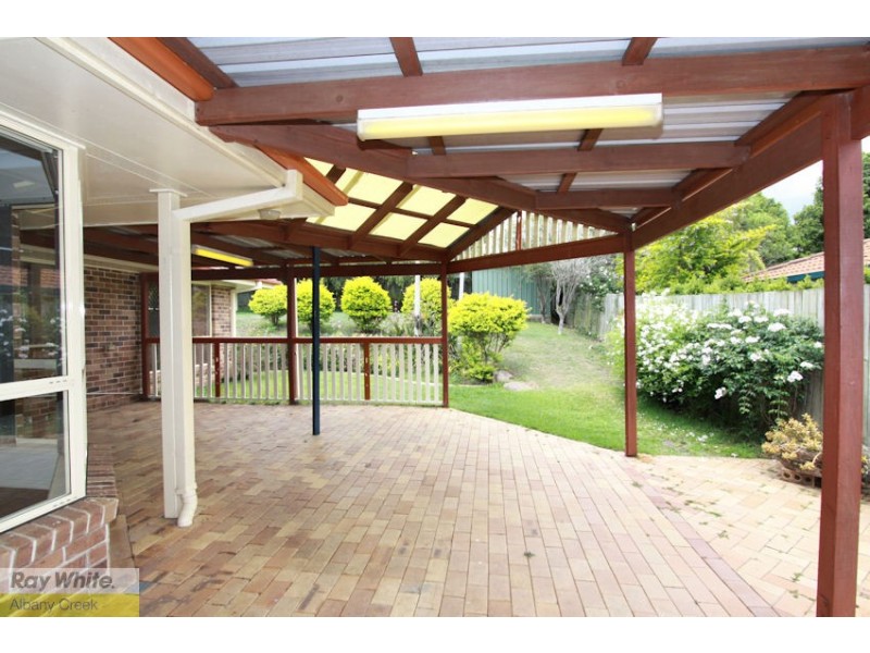 10 Tiffany Ct, Eatons Hill QLD 4037